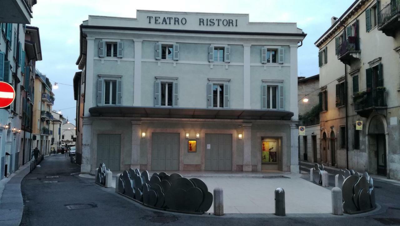 Verona Relais + Private Parking Exterior photo